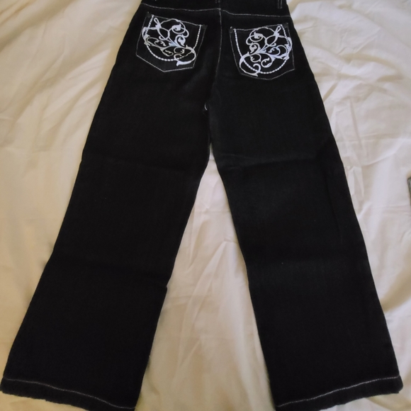 Boys Purple Graphic Design Large 6 Sweater, Shirt, Pants Set Large 6 (Like New) - Picture 12 of 16